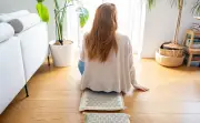 Akupressurmatten: Entspannung oder nur Wohlfühlhilfe?