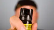 Angriff mit Pfefferspray in Halles Straßenbahn – Polizei fahndet nach Täter