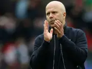 Arne Slot weist Spekulationen um Liverpool-Aus zurück