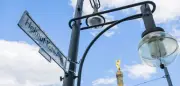 Berlin ehrt Helmut Kohl mit eigener Allee: Helmut-Kohl-Allee eingeweiht