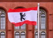 Berlin-Umfrage: CDU vorn, vier Parteien dicht auf