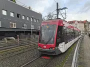 Betrunkener attackiert Tramfahrerin und Polizei in Braunschweig