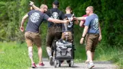 Bollerwagen: Kultgefährt der Männer braucht gesetzlich keine Bremse