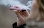Brandenburg und NRW fordern schnelles Verbot von Einweg-Vapes