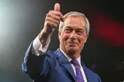 Britischer Superwahltag: Rechtspopulisten feiern Zugewinne