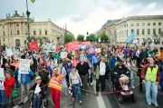 Demo für Inklusion: 1.000 Menschen in Berlin auf der Straße