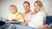 Dreijährige mit Demenz: Louisa kann bald vielleicht nicht mehr Mama sagen