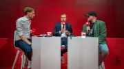 Eintracht Frankfurt hält an Trainer Riera fest: Krösche erklärt Entscheidung