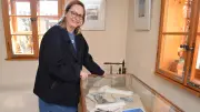 Enkelin von DDR-Stararchitekt Henselmann besucht erstmals Roßla