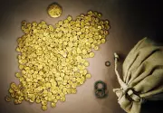 Ermittler suchen erneut nach gestohlenem Kelten-Goldschatz in Plate