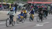 Erste Kidical Mass in Merseburg: 60 Radler fordern sichere Wege