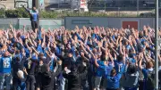 Fanmarsch in Rostock: Tausende in Blau, Pyro und Ärger über Müll