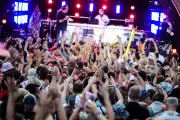 Festival-Zubehör: Kabelbinder, Zwingen und Co. für mehr Komfort