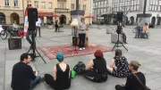 Gedenken an Bücherverbrennung: Schüler lesen auf Marktplatz