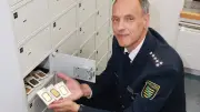 Goldbarren-Fund in Bannewitz: Polizei übergibt Schatz an Gemeinde