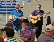 Griechischer Frühschoppen in Gerbisbach begeistert Besucher