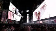 Gucci verwandelt Times Square in exklusiven Laufsteg für neue Kollektion