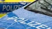 Halle: Steine auf Autos geworfen – Polizei fahndet nach Jugendlichen