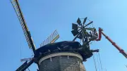 Historische Mühle auf Usedom erhält nach 25 Jahren neue Windrose