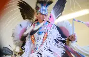 Indigener Rapper Supaman räumt mit Klischees über Native Americans auf