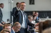 Jens Spahn als Unions-Fraktionschef im Amt bestätigt