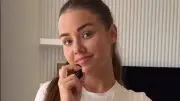 Kim Gloss zeigt sich ungeschminkt und ohne Filter auf Instagram