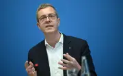 Kultursenator Evers: Mehr Theaterbesuche aus Dienstpflicht