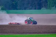 Landwirte in Norddeutschland beobachten Wetterlage genau