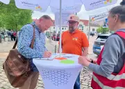 Lebenshilfe Bernburg sammelt Unterschriften gegen Sparpläne der Bundesregierung