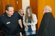 Lebenslange Haft für Erzieherin nach Mord an 15-Jährigem Mädchen im Wald