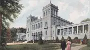 Lost Place auf Rügen: Schloss Dwasieden verfällt und wird immer beliebter