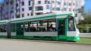Magdeburg: Radfahrerin von Straßenbahn erfasst – schwer verletzt