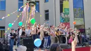 Maifeier des Neuen Theaters in Halle: Hunderte Besucher und Musik