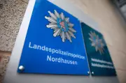 Mann sitzt mit Ex-Freundin im Stau fest und ruft Polizei
