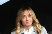 Meloni wehrt sich mit KI-Bild gegen Deepfakes