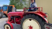 Mit dem Bulli des Ostens nach Mühlengeez: Oldtimer-Freaks feiern ihre Schätze