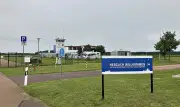 Mittagessen am Dessauer Flugplatz: Fly-In mit Startbahn-Blick