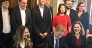 Münchner OB Krause wieder fit: Mango-Koalition unterzeichnet Vertrag