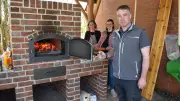 Neuer Treffpunkt mit Holzofen: Pizza in 45 Sekunden begeistert Niendorf