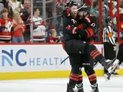 NHL: Carolina Hurricanes besiegen Philadelphia Flyers in Verlängerung
