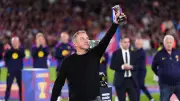 Offiziell: Hansi Flick verlängert Vertrag beim FC Barcelona bis 2028