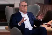 Oliver Welke entschuldigt sich für Carpendale-Witz: „Keine Sänger mehr beleidigen“