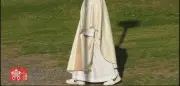 Papst Leo XIV. im Nike-Sneaker: Schlichte Schuhe für den Pontifex