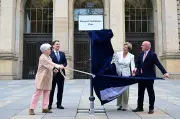 Platz vor dem Abgeordnetenhaus nach Margot Friedländer benannt