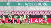 Pokalfinale in Köln: Wolfsburg spielt mit falschem Vereinswappen