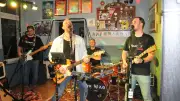 Prenzlauer Kneipenmeile: Ein Eintritt, drei Lokale, Livemusik