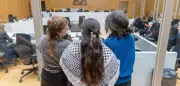 Prozess um Angriff auf israelische Rüstungsfirma eskaliert: Richterin räumt Saal