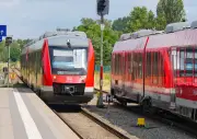 Rassistischer Vorfall in Regionalbahn: Debatte um Zivilcourage