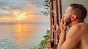 Reisemängel-Check: Kiffender Nachbar auf Balkon – Geld zurück?