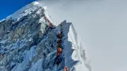 Rekordzahl an Genehmigungen: Kletterstau am Mount Everest befürchtet